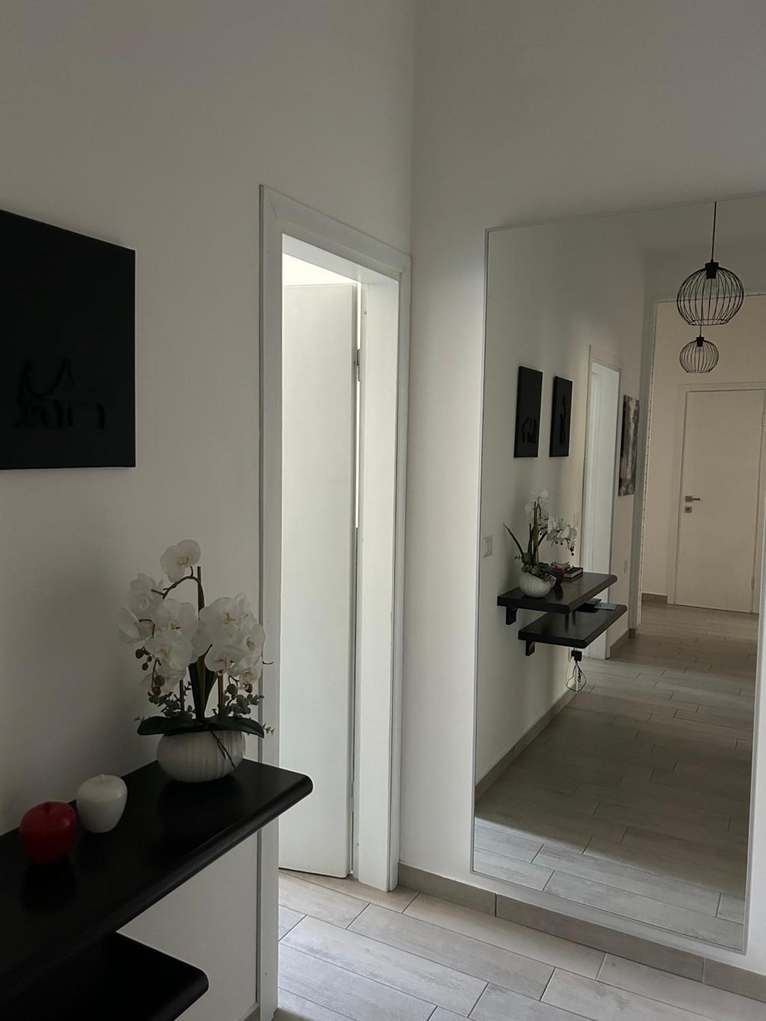 Appartamento Veronica, Per Lavoro E Relax คอร์ซิโก ภายนอก รูปภาพ